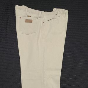 Wrangler Jeans - SIZE 46 x 32